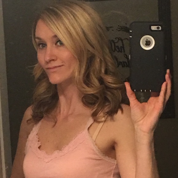 Meet your Posher, Danielle - Picture 5 of 5